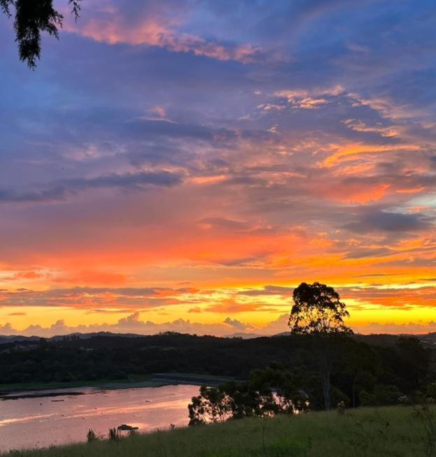Вилла Sitio Frente A Barragem Салезополис Экстерьер фото