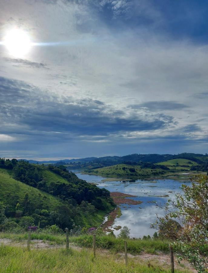 Вилла Sitio Frente A Barragem Салезополис Экстерьер фото